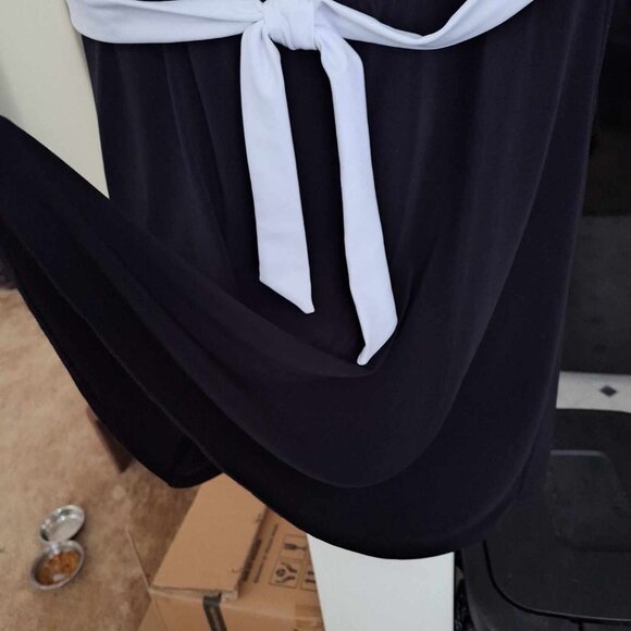 St. Johns Bay Swim suit with tags - Picture 4 of 5